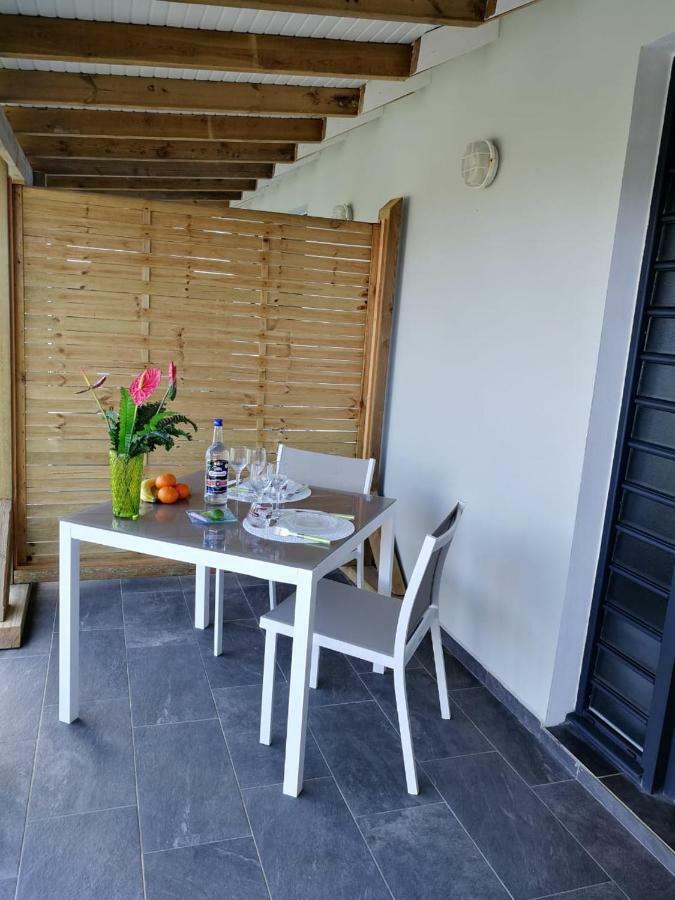 ZANNANNA F1 de charme tout équipé Le Moule avec piscine Extérieur photo